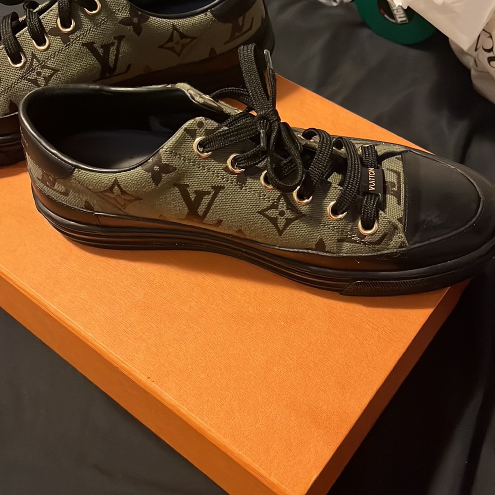 Lv Authentic - image 5